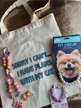 For the cat or dog parent this one is for you! 6 pieces all brand NWT!